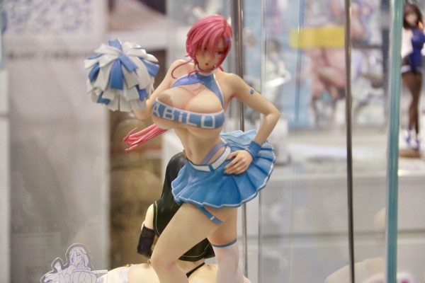 白色兔女郎姐姐