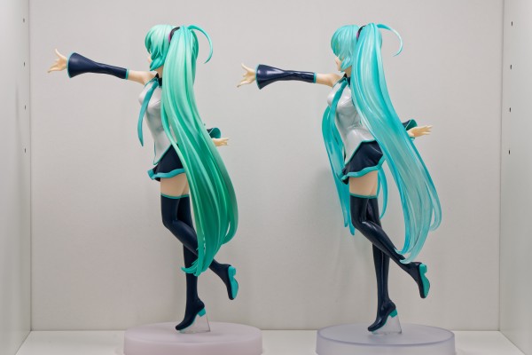 POP UP PARADE 初音未来 就算没有爱只要有你就好 透明色 L尺寸