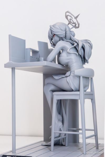 蔚蓝档案 陆八魔爱露（礼服）纪念大厅版