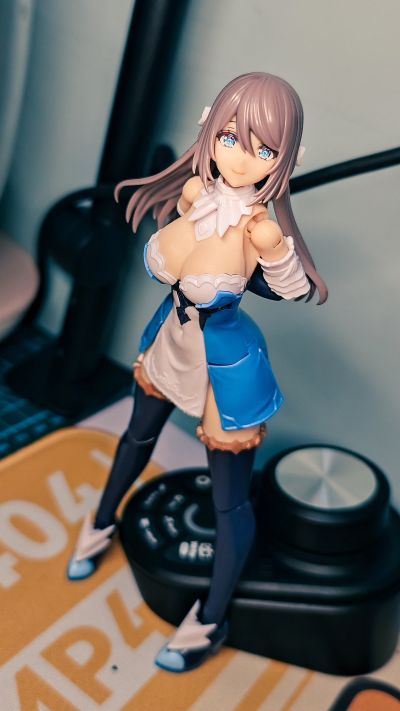 手办