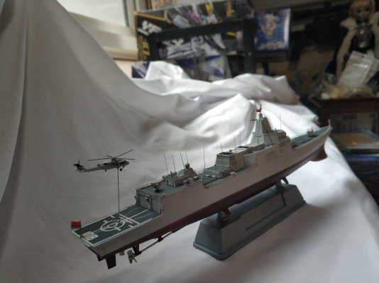 编号：06729 1/700 世界战舰系列 中国海军 055型导弹驱逐舰