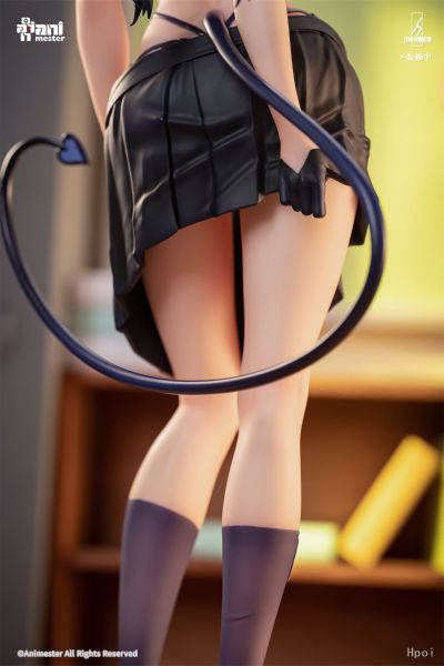 「魅魔 风纪委员·澪奈」追视眼 1/6 手办 附带水贴眼替换脸