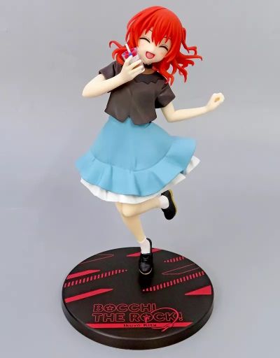 孤独摇滚！动画版 Coreful人偶 伊地知虹夏~便装造型~（TAITO线上抓娃娃机专属）