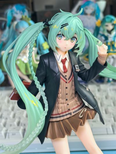 Fashion 初音未来  学院派
