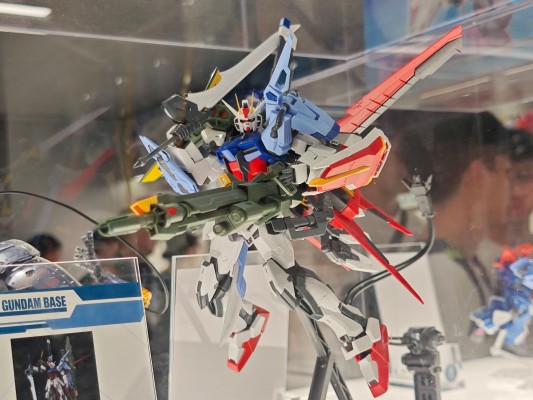 RG 1/144 高达基地专属商品 RX-78-2 高达 2.0版本 [高达基地配色]