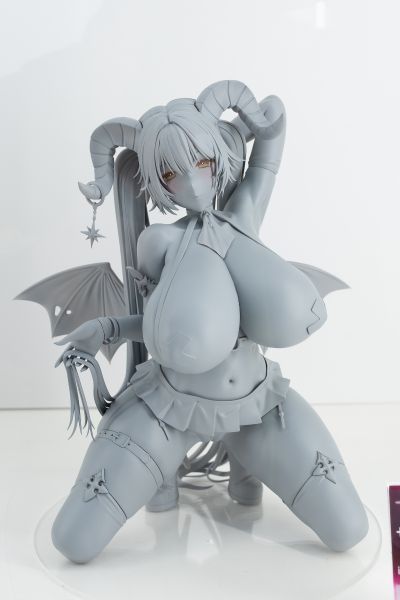 魅魔・ 萨塔尼亚