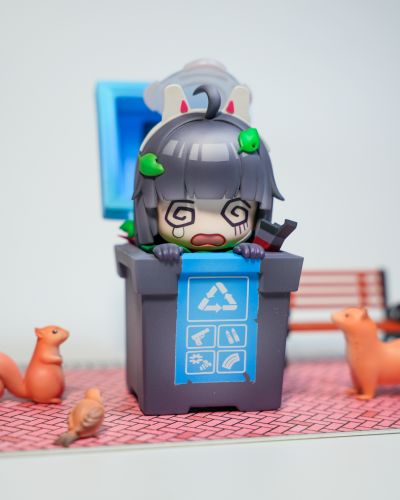 蔚蓝档案 垃圾兔