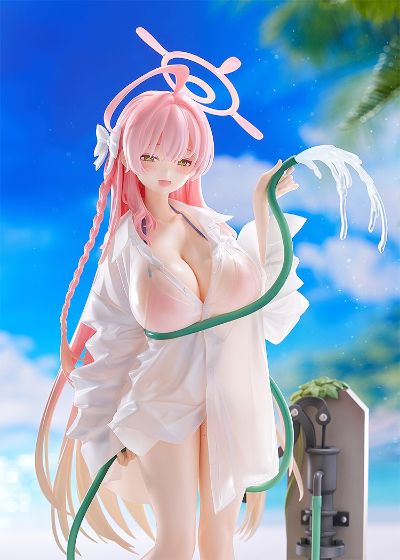浦和花子（泳装）