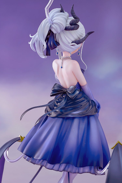 空崎日奈（礼服）
