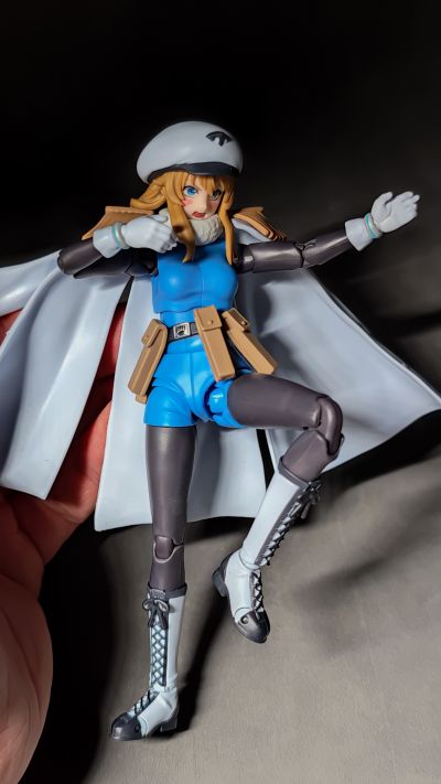 S.H.Figuarts  腼腆英雄 SPIRITS