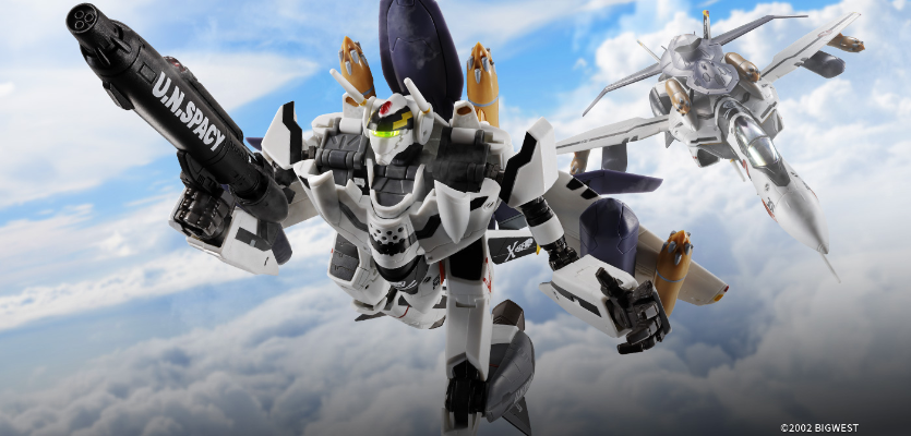 HI-METAL R VF-0S凤凰号（罗伊·福克专用机）＋ QF-2200D-B 幽灵号