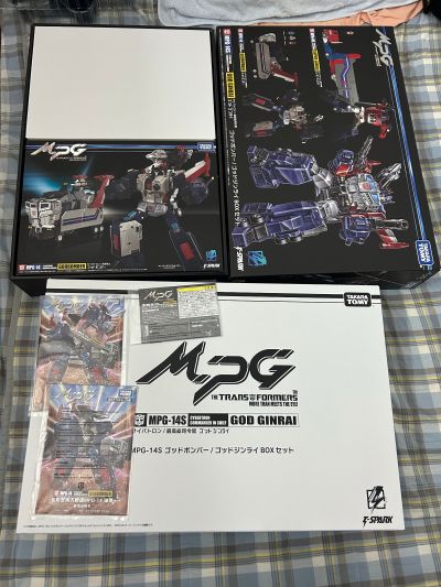 变形金刚 MPG-14S 神弹与超神仁莱配件礼盒款