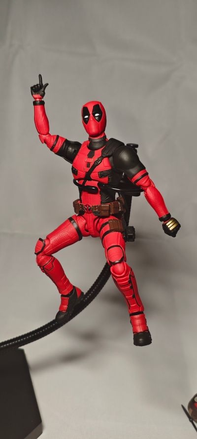 S.H.Figuarts 死侍（死侍与金刚狼）