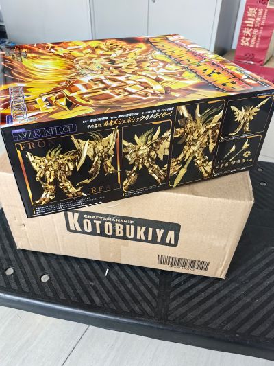 AMAKUNITECH 勇者王 终极任务 始源我王凯牙 金色破坏神