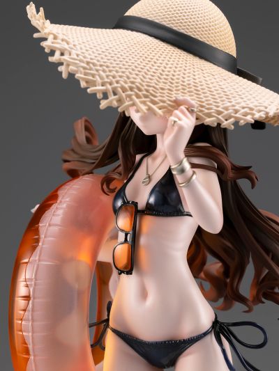 艾莉西亚·沃尔费尔特 泳装