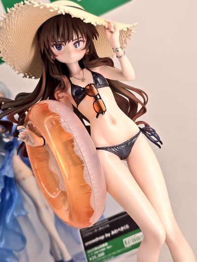 艾莉西亚·沃尔费尔特 泳装