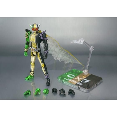 S.H.Figuarts 假面骑士双骑 疾风王牌 黄金极致形态