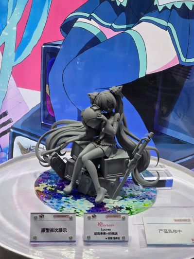 Lucrea 高达45周年联名初音未来 初音未来×高达00