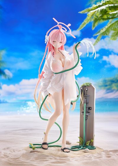 浦和花子（泳装）