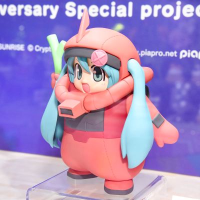 高达45周年联名初音未来 珍藏人偶 扎古谷努咪[初音未来版]