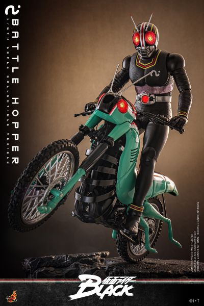 《假面骑士暗日》战斗蝗虫/战蝗摩托 1:6比例珍藏品