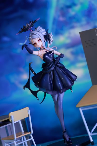 蔚蓝档案 天雨亚子