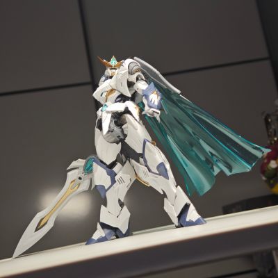 圆桌骑士团系列 巨神剑·特里斯坦