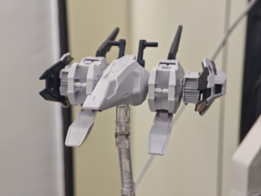 30MM 1/144 EXM-H15E 亚琪露比（E型）