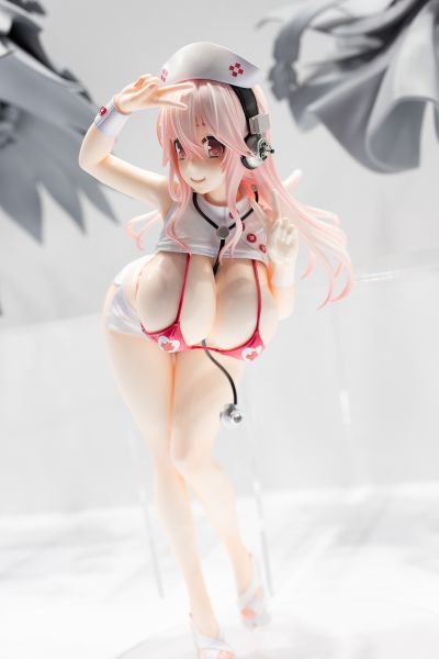 超级索尼子 护士比基尼