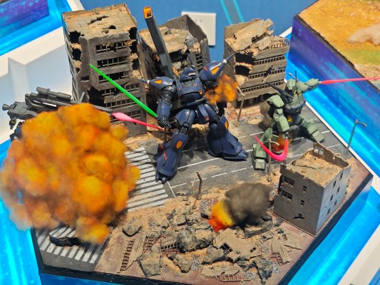 RG 1/144 高达基地专属商品 RX-78-2 高达 2.0版本 [高达基地配色]