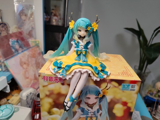 初音未来 压泡面人偶—2025新春款—（待检资料）