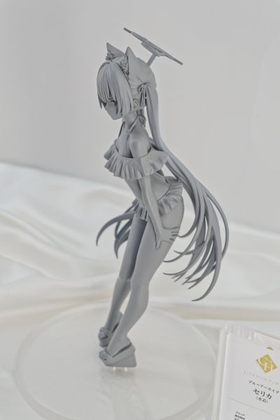 蔚蓝档案 黑见芹香（泳装）
