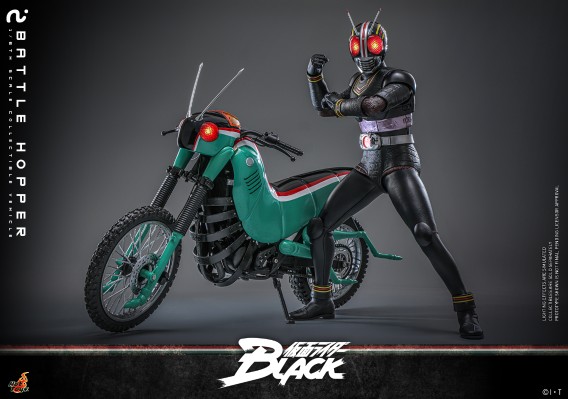 《假面骑士暗日》战斗蝗虫/战蝗摩托 1:6比例珍藏品