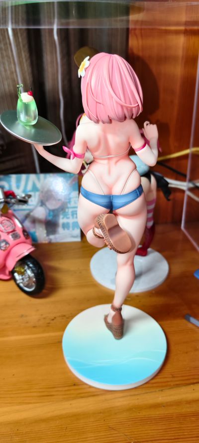 夏日服务员