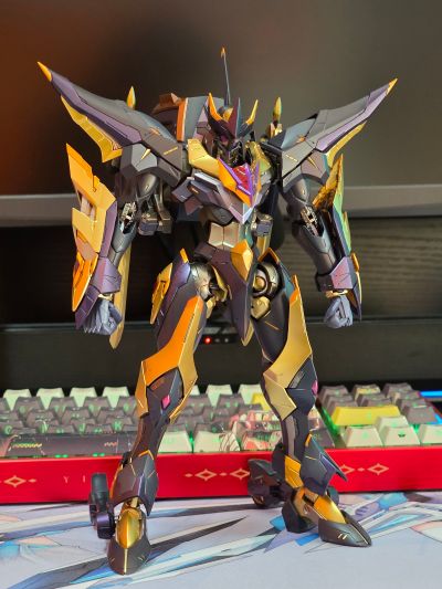 METAL BUILD DRAGON SCALE 兰斯洛特·阿尔比昂零式