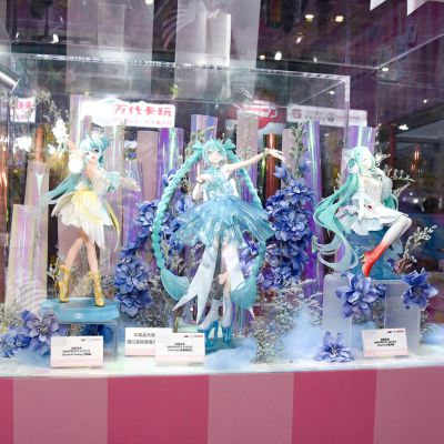 初音未来 BPEV 水晶藏品-翡翠-珍藏人偶
