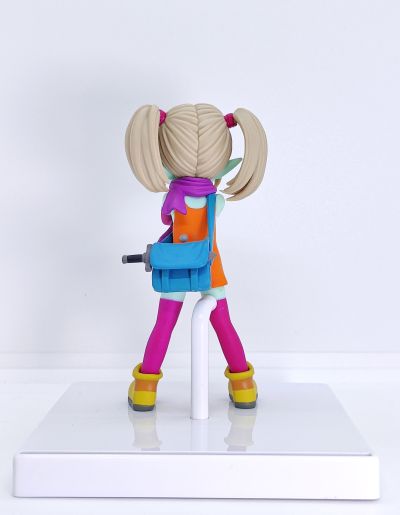 龙珠大魔  帕吉 附带背景板的珍藏人偶