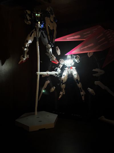 S.H.Figuarts 机动战士高达 水星的魔女 斯莱塔·墨丘利（普通校服版）+ 选装配件