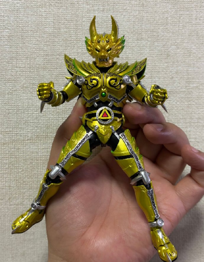 S.H.Figuarts（真骨雕制法） 黄金骑士牙狼（冴岛钢牙）牙狼20周年纪念版