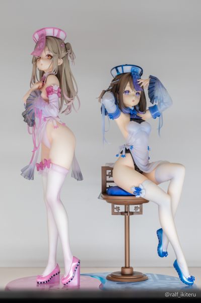 蓝色僵尸少女