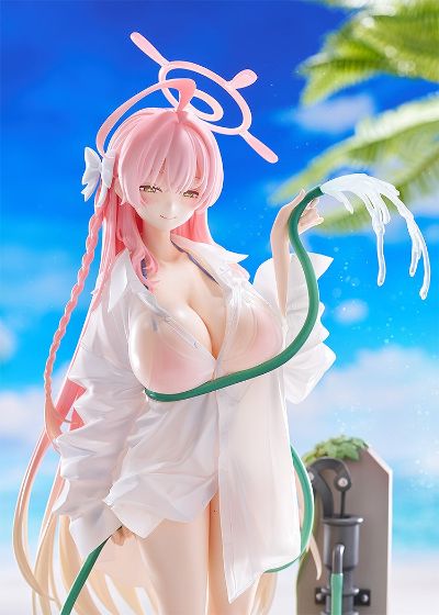浦和花子（泳装）