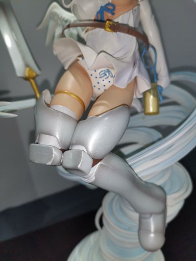 R-Line 女皇之刃 娜娜艾露 
