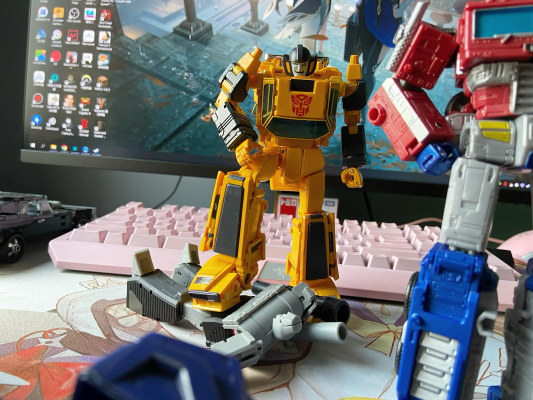 变形金刚大师级 MP-39 飞毛腿