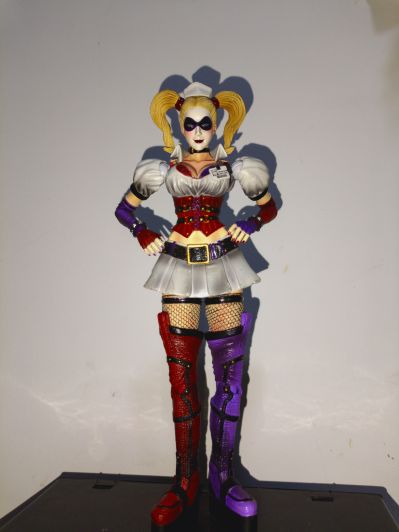 PLAY ARTS改 哈莉·奎茵 可动人偶