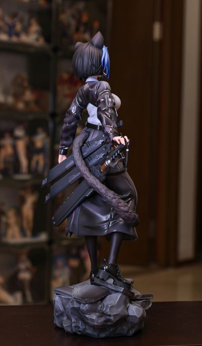 黑