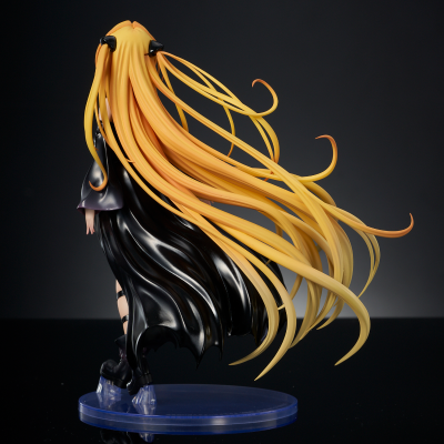 出包王女DARKNESS 「金色暗影」 BLACK TRANS