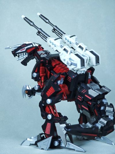 REALIZE MODEL  RMZ-01 超重剑长牙狮