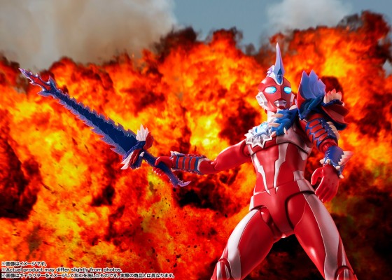 S.H.Figuarts 奥美迦奥特曼 青龙装甲