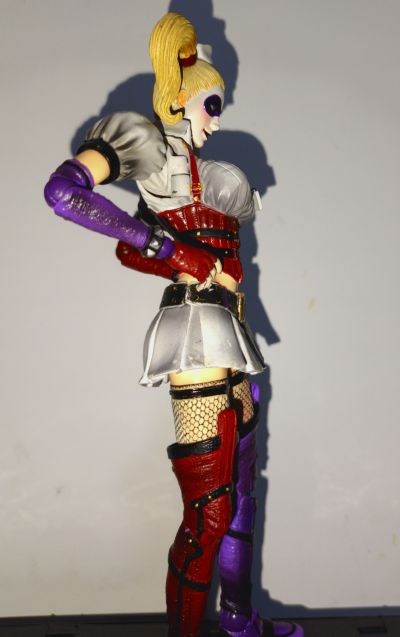 PLAY ARTS改 哈莉·奎茵 可动人偶