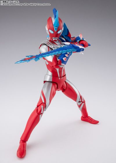 S.H.Figuarts 奥美迦奥特曼 青龙装甲
